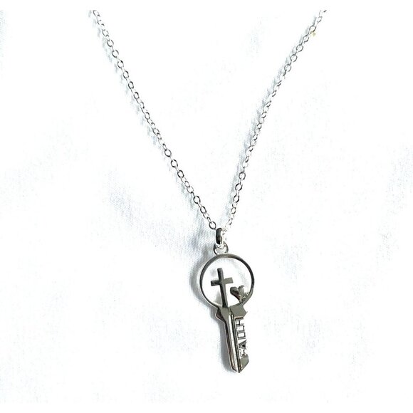 Los Angeles Jewelry - Los Angeles Faith Key Pendant Chain Necklace Silver Tone Spring Ring